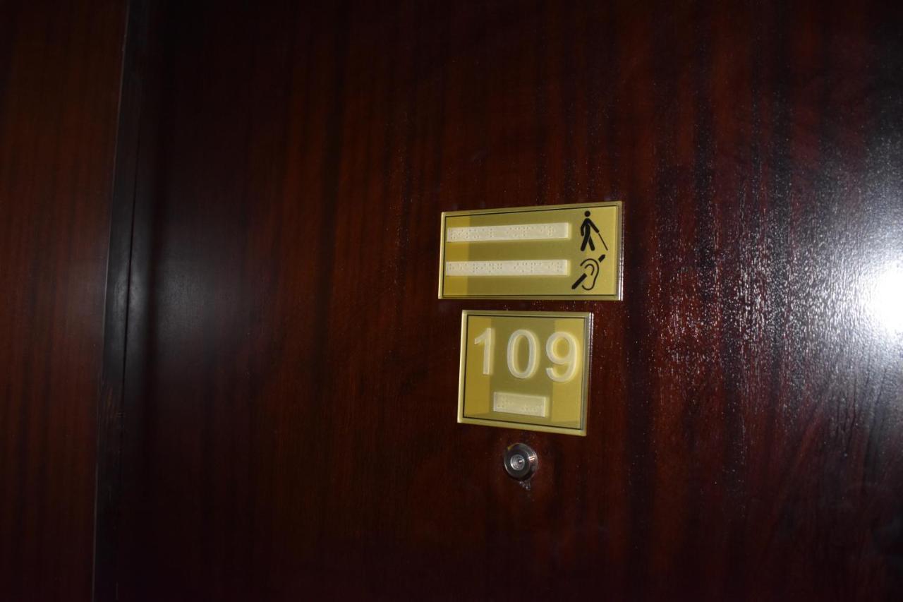 One To One Aparthotel Al-Hobar Kültér fotó