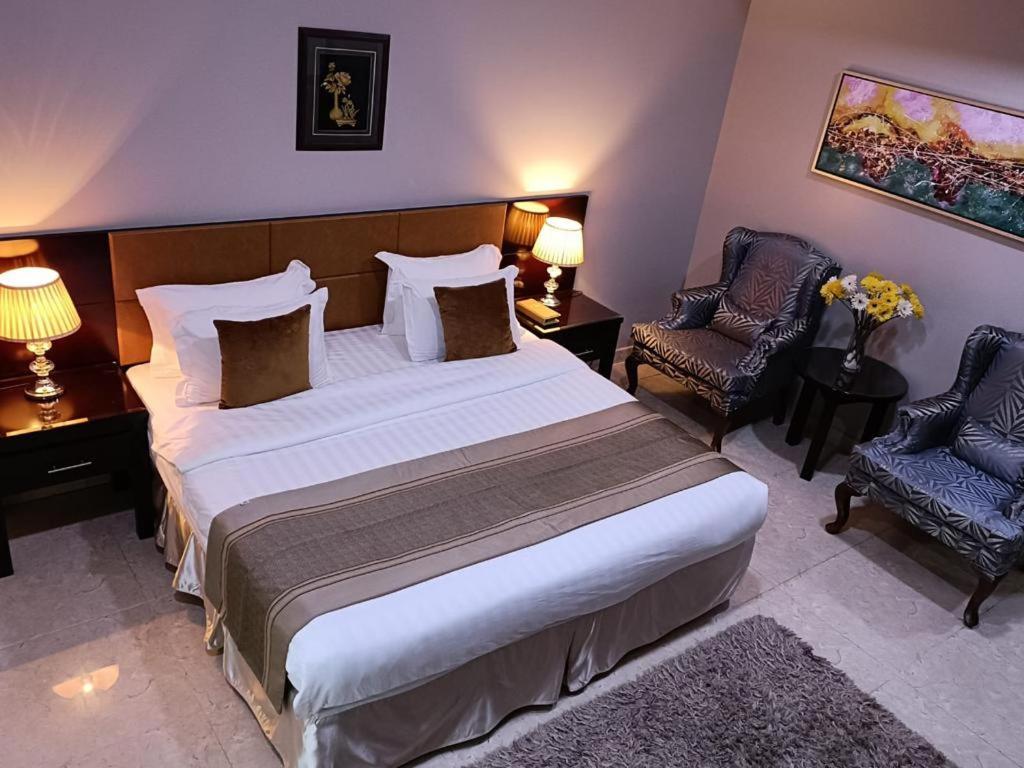 One To One Aparthotel Al-Hobar Kültér fotó