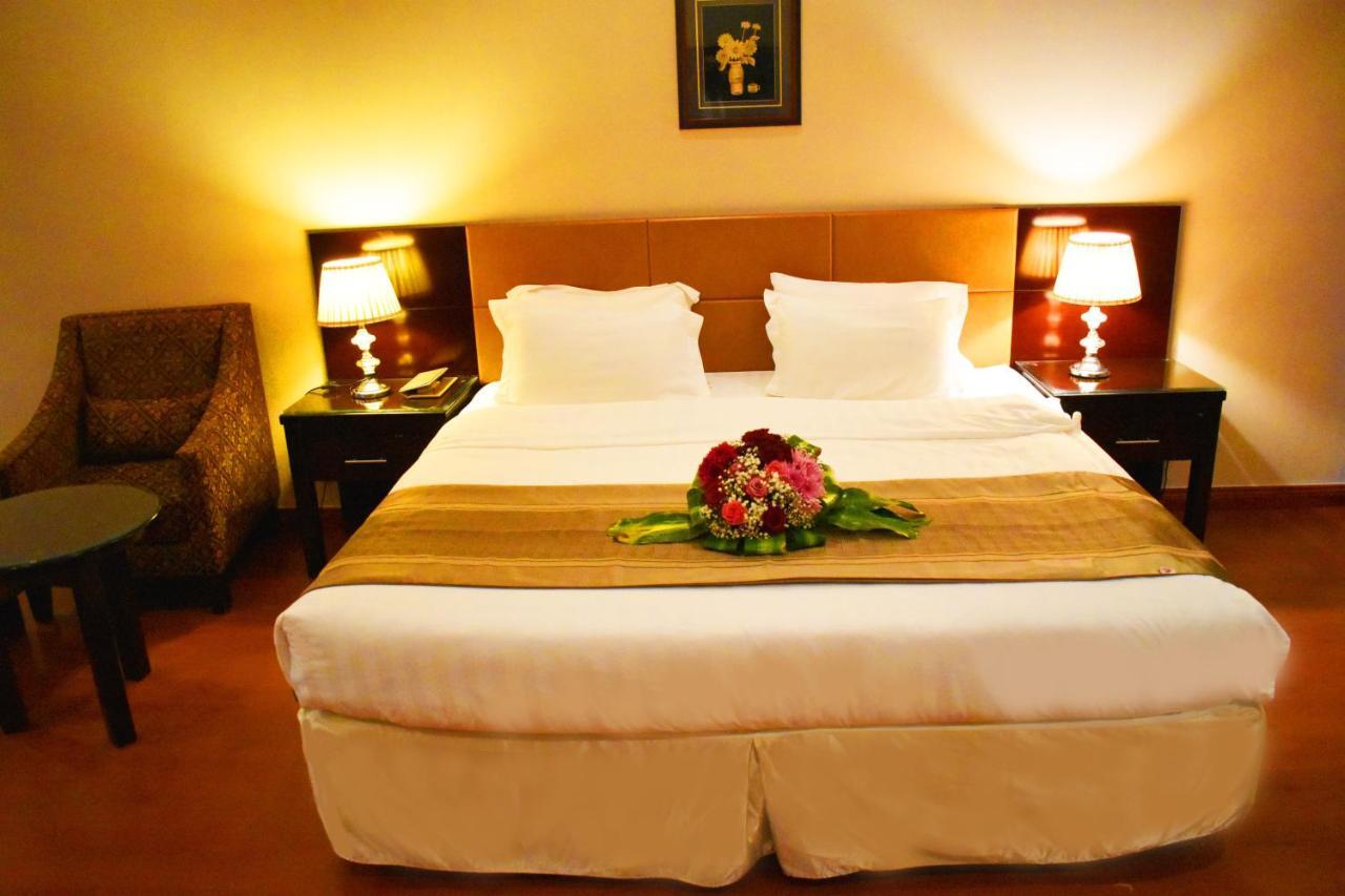 One To One Aparthotel Al-Hobar Kültér fotó