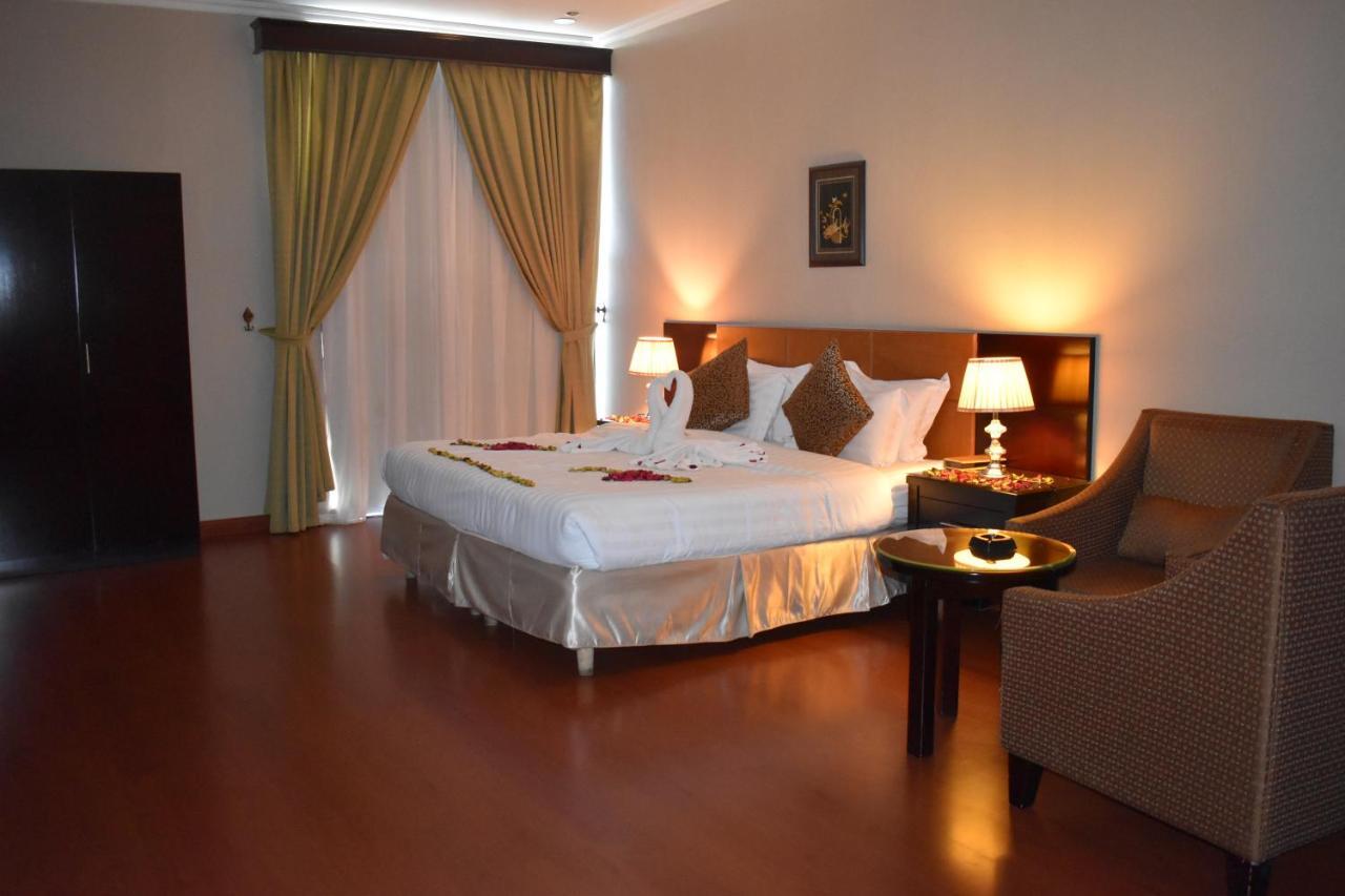 One To One Aparthotel Al-Hobar Kültér fotó